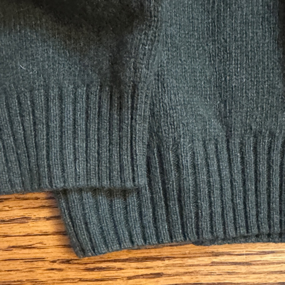 Outerknown cashmere sweater, size M - Picture 5 of 10